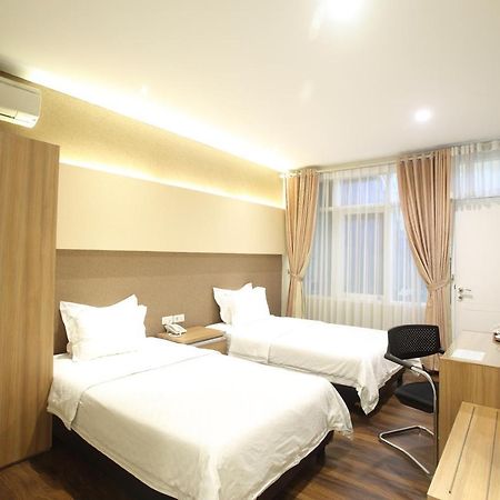 Dago 207 Hotel Bandung Exterior photo