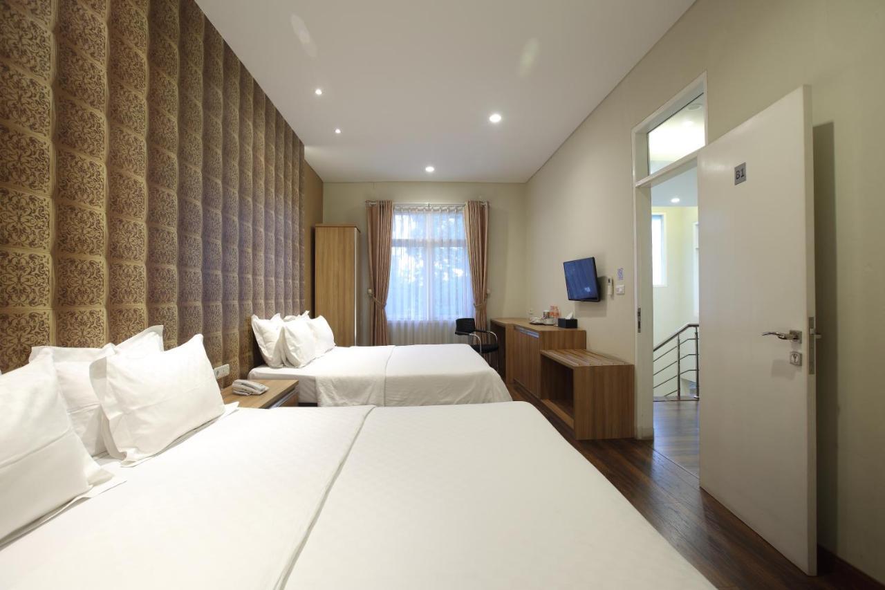 Dago 207 Hotel Bandung Exterior photo