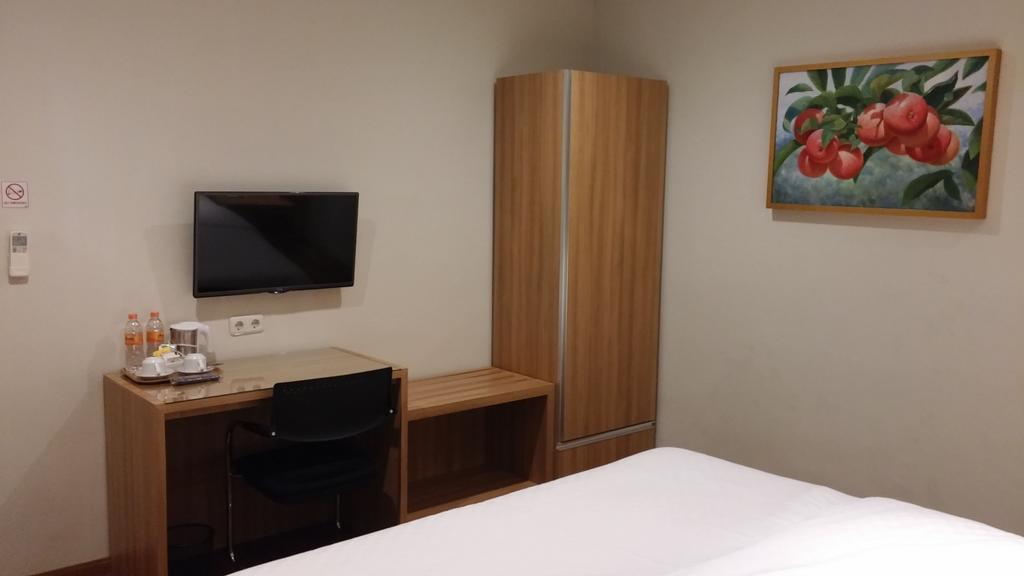 Dago 207 Hotel Bandung Room photo