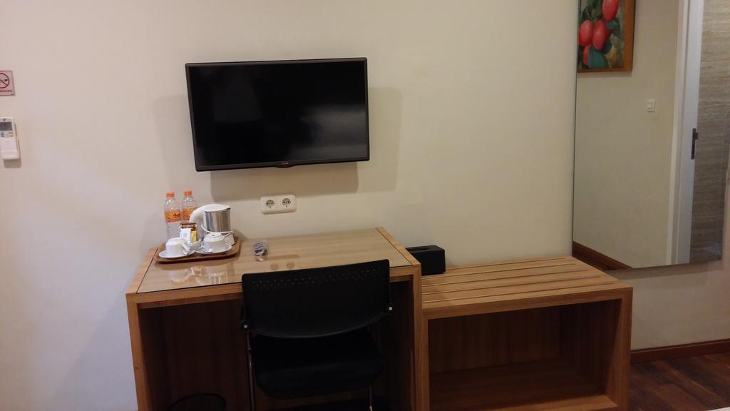 Dago 207 Hotel Bandung Room photo