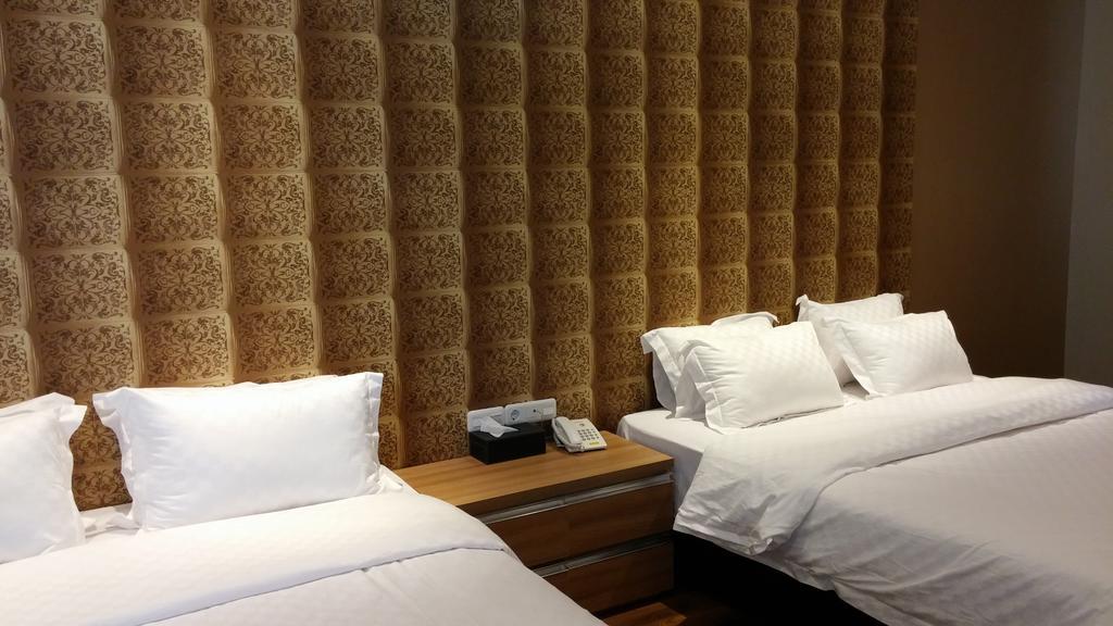 Dago 207 Hotel Bandung Room photo